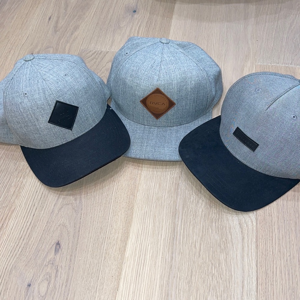 Snap back hats